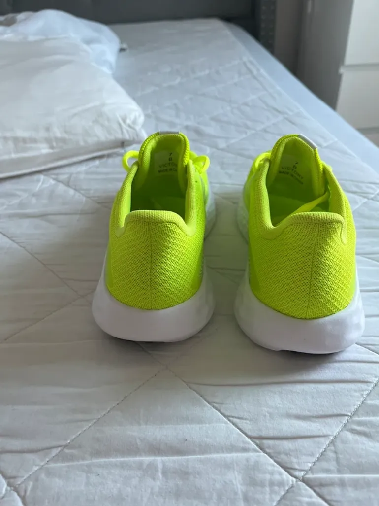 New Balance Sneakers bike d'occasion — image 3 sur 3