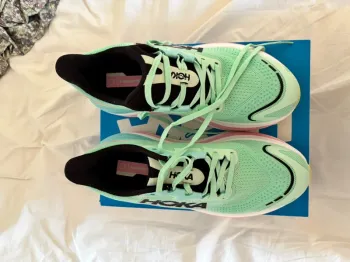 Käytetty Hoka Skyward X bike