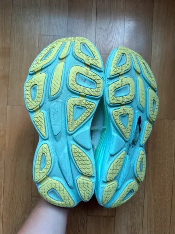 Hoka Bondi 8 bike d'occasion — image 8 sur 12