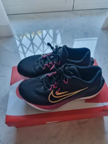 Used Nike ZOOM fly 5 bike