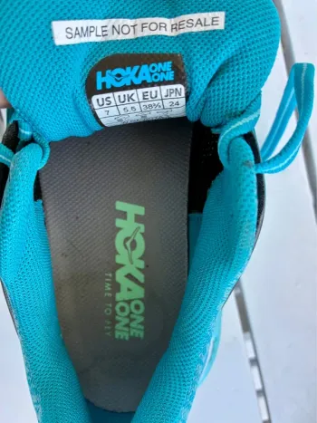 Použité Hoka Laufschuhe türkis bike — obrázek 3 z 3