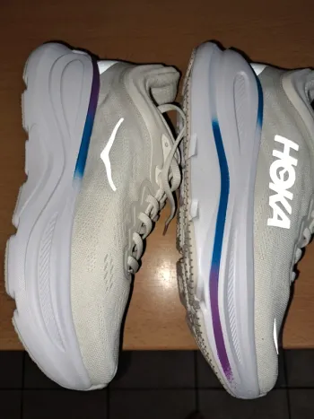 Used Hoka Bondi 9 bike — image 3 of 9
