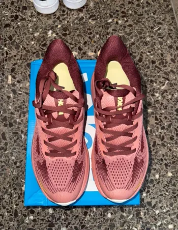 Used Hoka Challenger 8 bike — image 2 of 6