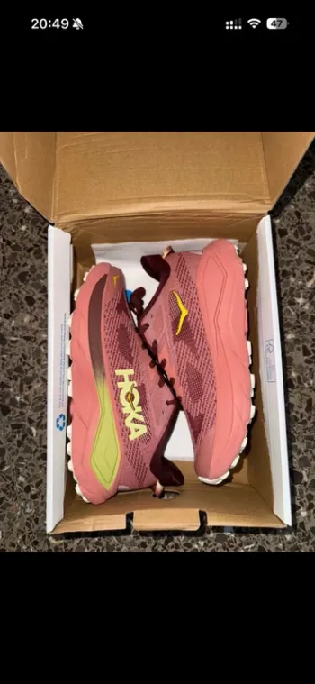 Tweedehands Hoka Challenger 8 bike