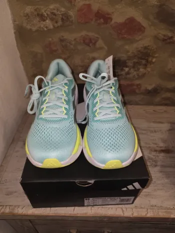 Käytetty Adidas Scarpe running donna tg 40 bike
