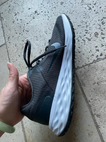 Used Nike Running sneakers T40 bike — image 4 of 15