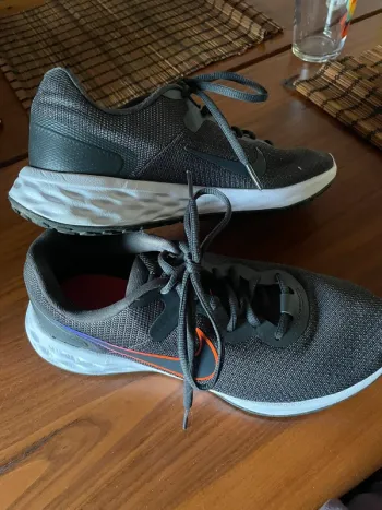 Käytetty Nike Running sneakers T40 bike