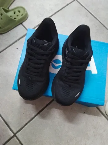 Used Hoka Scarpe bike — image 2 of 8