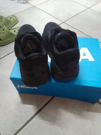 Used Hoka Scarpe bike — image 3 of 8