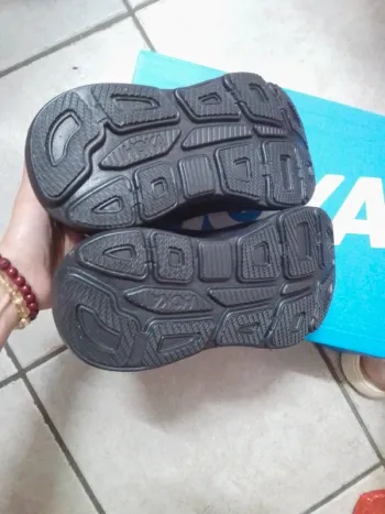 Used Hoka Scarpe bike — image 7 of 8