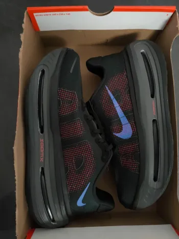 Tweedehands Premium Vomero bike — afbeelding 8 van 9