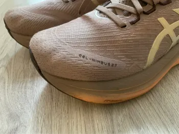 Gebrauchtes Asics Gel-Nimbus 27 Luxe bike — Bild 6 von 7