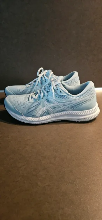 Käytetty Asics Gel Content 7 bike