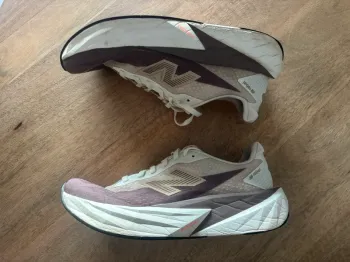 Used New Balance Rebel v5 bike — image 2 of 6