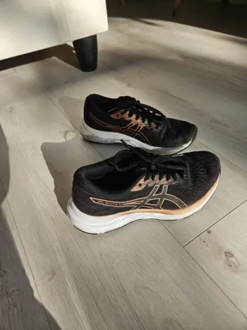 Used Asics Gel-Excite 7 Amplifoam bike