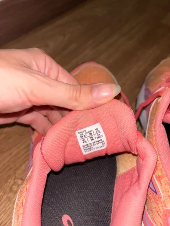 Used Asics Gel Cumulus 24 bike — image 4 of 5