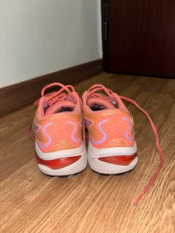 Used Asics Gel Cumulus 24 bike — image 2 of 5