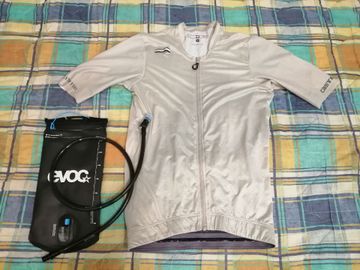 Brugt Castelli Unlimited Pro Jersey + Evoc Hidration Pouch Cycling Clothing