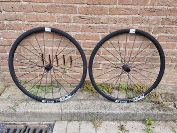 Used Dt Swiss P1800 spline 32 2024 bike