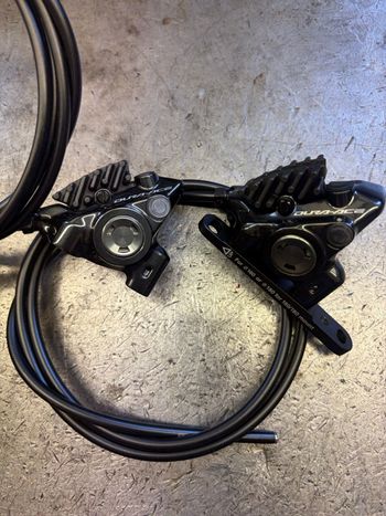 Käytetty Shimano Dura-Ace BR-R9270 Disc Brake Caliper 2025 bike