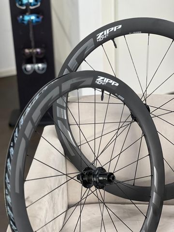 Used Zipp 404 S Wheels 2026 bike — image 8 of 8
