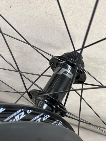 Used Zipp 404 S Wheels 2026 bike — image 5 of 8