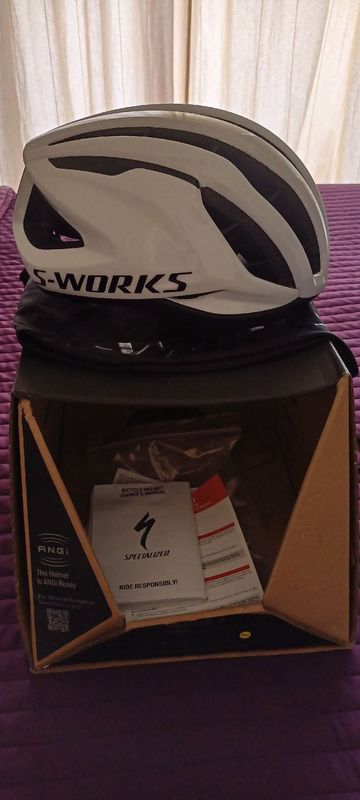Used Specialized Prevail Helmet 2025 bike — image 3 of 3