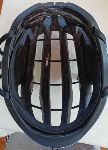 Used Specialized Prevail Helmet 2025 bike — image 2 of 3