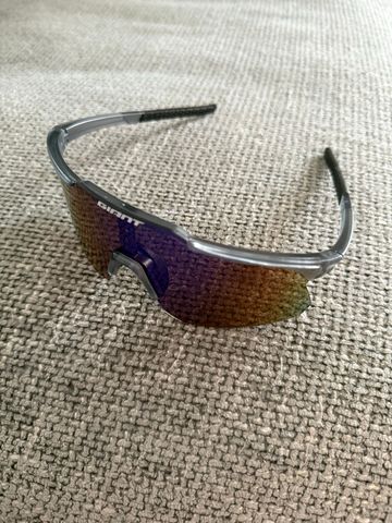 Brugt Giant Sunglasses bike — billede 2 af 3