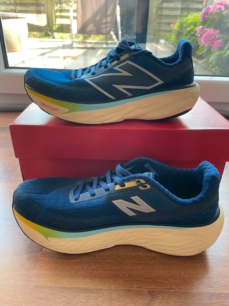 Tweedehands New Balance 1080 V14 bike — afbeelding 2 van 9