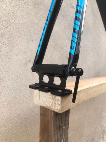 Used Supporto Staffa in metallo per bici con adattatori bike