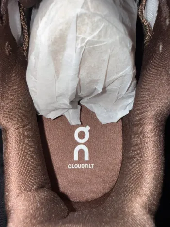 Used On Running On Shoes Size 42 bike — image 6 of 9