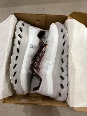Used On Running On Shoes Size 42 bike — image 8 of 9