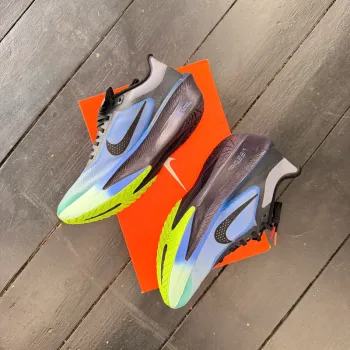 Used Nike Zoom Fly 6 bike — image 3 of 5