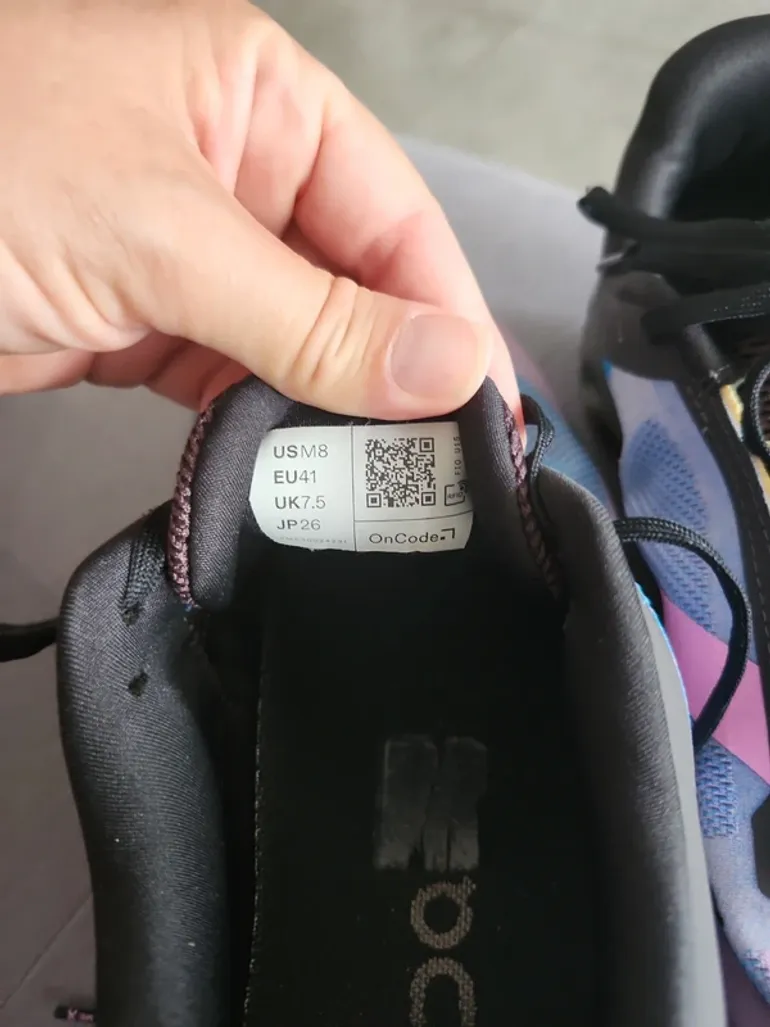 Gebrauchtes On Running shoes size 41 bike — Bild 2 von 7