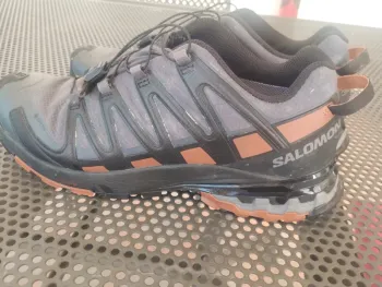 Used Salomon XA Pro 3D v8 GTX bike — image 5 of 6
