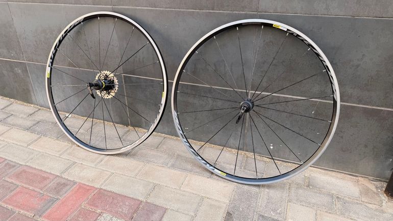 Brugt Mavic Aksium 2019 bike — billede 4 af 6