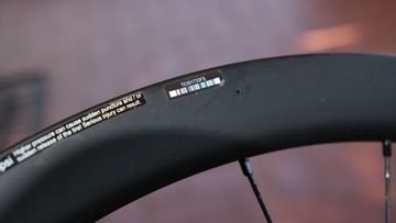 Used Shimano Dura Ace WH-R9270-C36-TL bike — image 8 of 19
