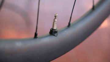 Used Shimano Dura Ace WH-R9270-C36-TL bike — image 10 of 19