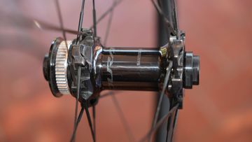 Used Shimano Dura Ace WH-R9270-C36-TL bike — image 4 of 19