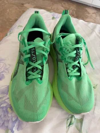 Used Asics novablast 5 bike