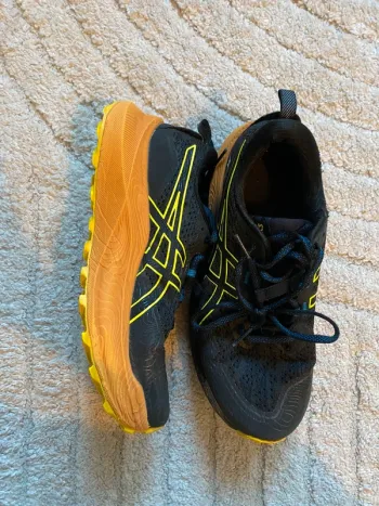 Brugt Asics Tarabuco bike