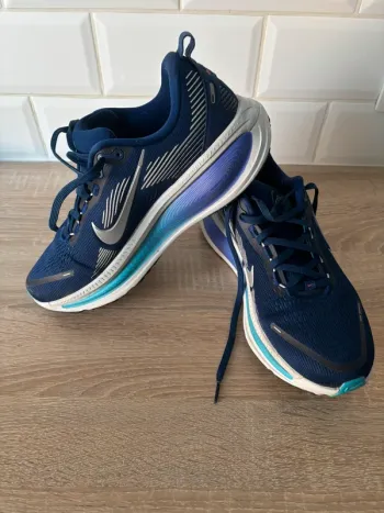 Gebrauchtes Nike Vomero 18 bike