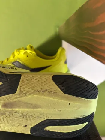 Tweedehands New Balance FuelCell Rebel V5 bike — afbeelding 6 van 12