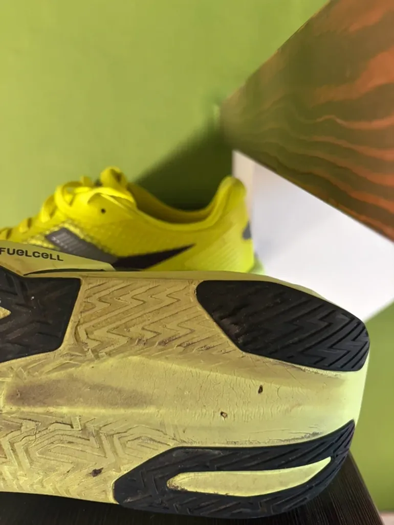 Tweedehands New Balance FuelCell Rebel V5 bike — afbeelding 6 van 12