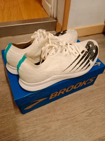 Gebrauchtes New Balance Running Shoes bike — Bild 2 von 3