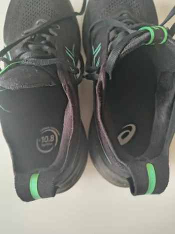 Tweedehands Asics Gel Nimbus 26 bike — afbeelding 5 van 7