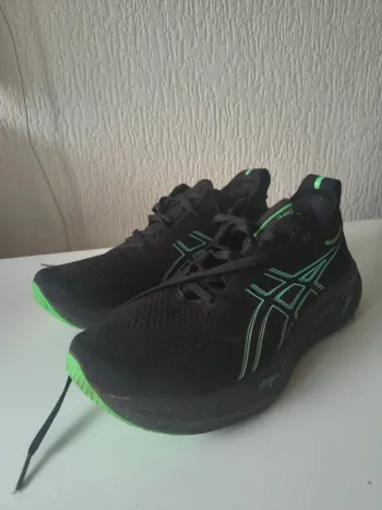 Tweedehands Asics Gel Nimbus 26 bike — afbeelding 2 van 7