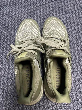 Used Adidas Ultra Boost bike — image 3 of 4