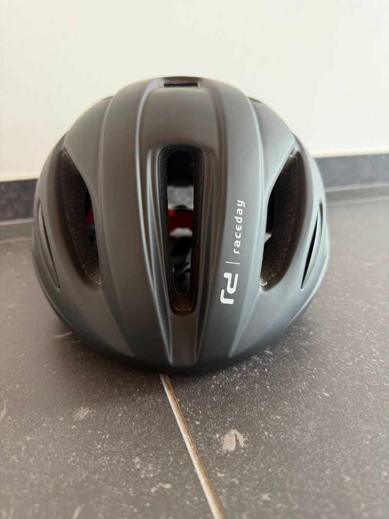 Tweedehands POC Cycling Helmet bike — afbeelding 2 van 11